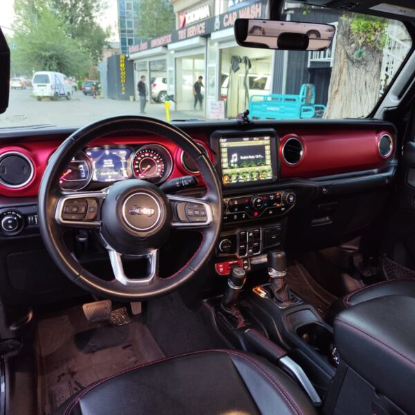 WhatsAppImage2025-09-25at12.46.39