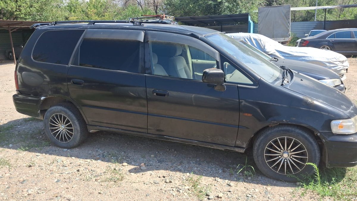 Honda Odyssey 1995 года — залоговый автомобиль, ожидающий назначения торгов в Алматы