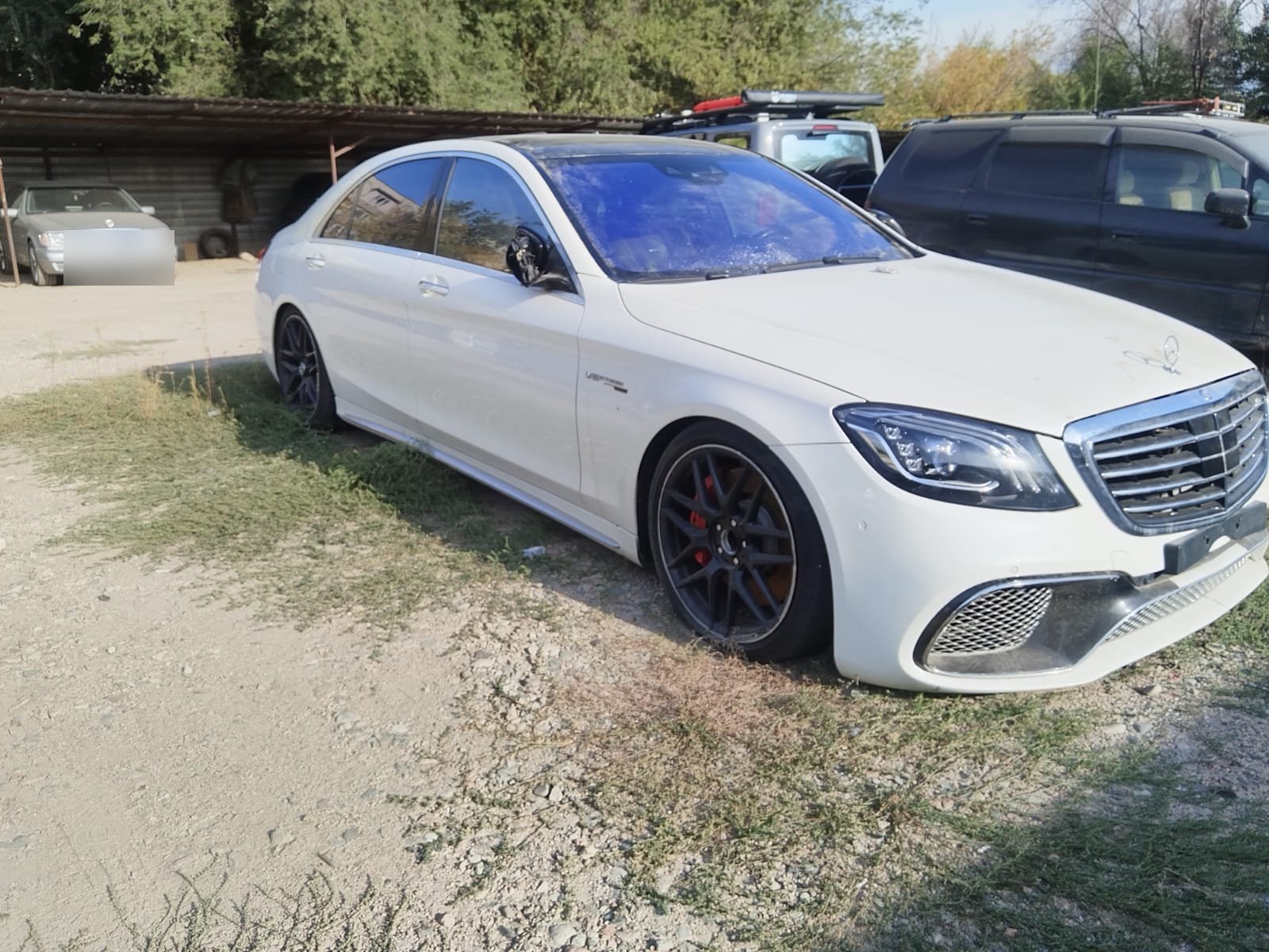 Mercedes-Benz S63 AMG 2014 спереди в три четверти